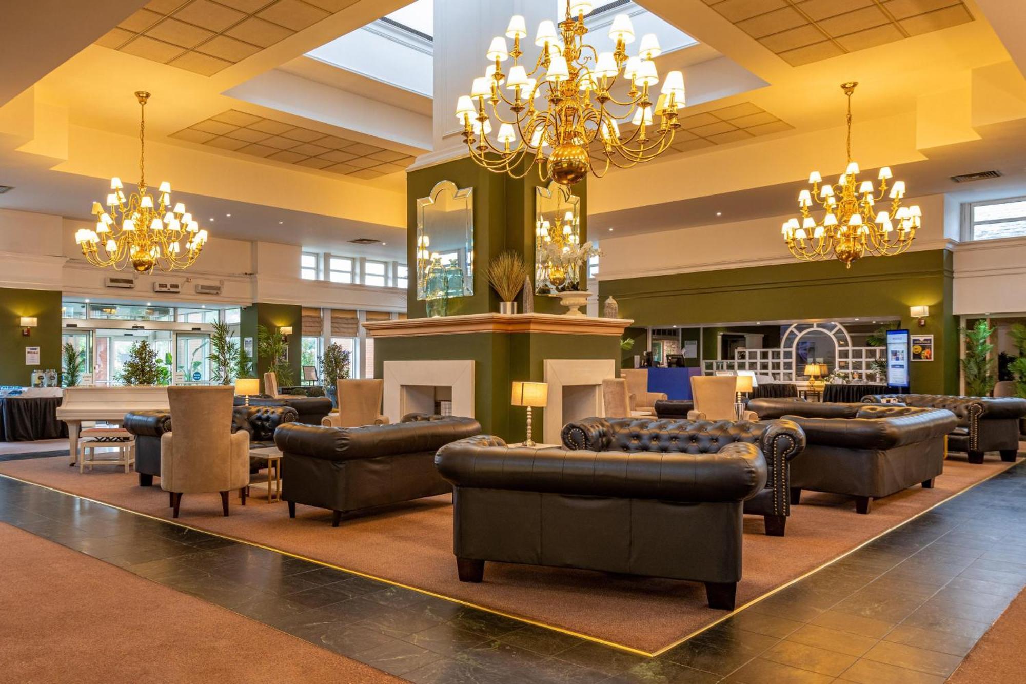 Bromsgrove Hotel And Spa Екстер'єр фото