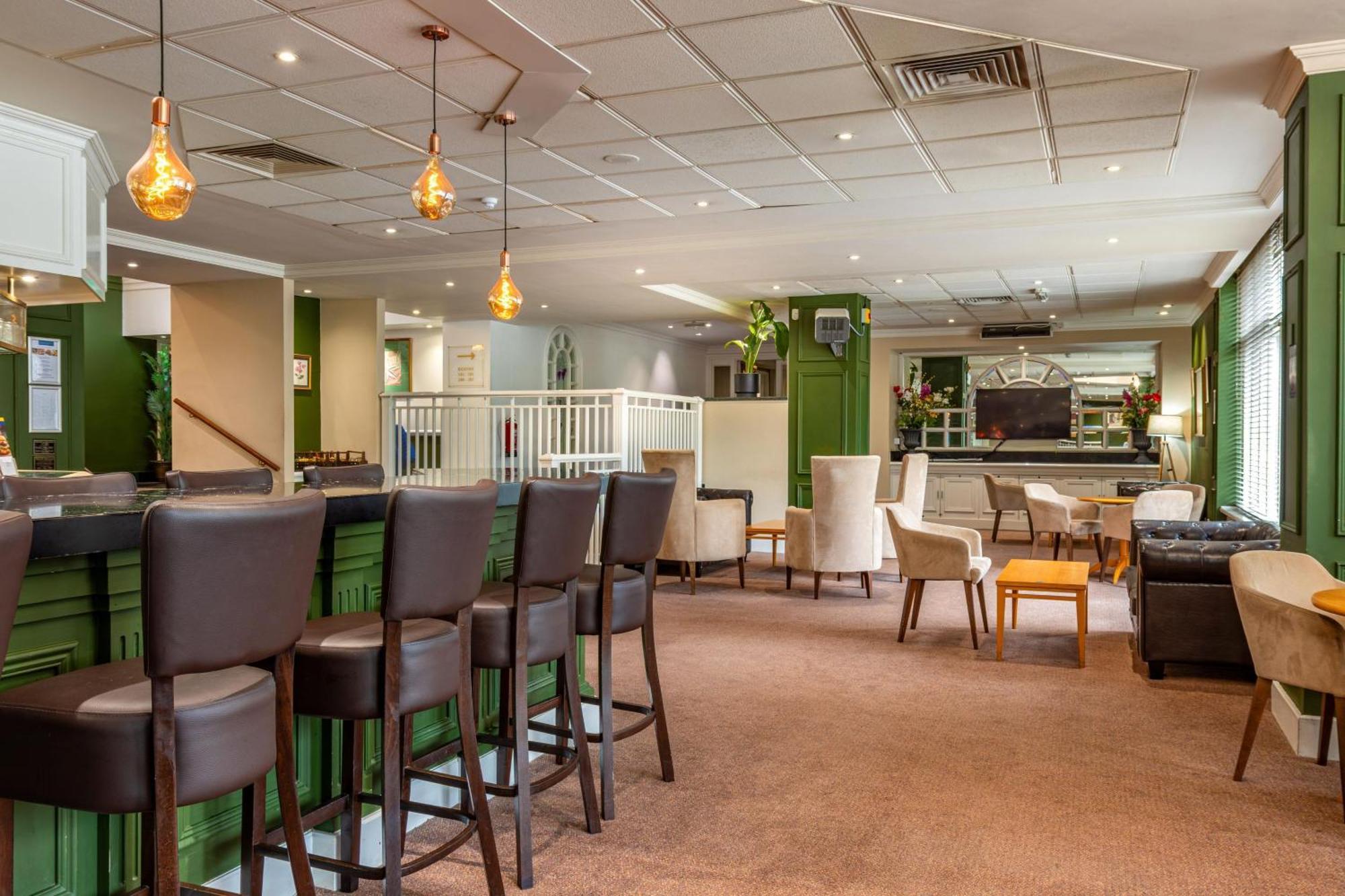 Bromsgrove Hotel And Spa Екстер'єр фото