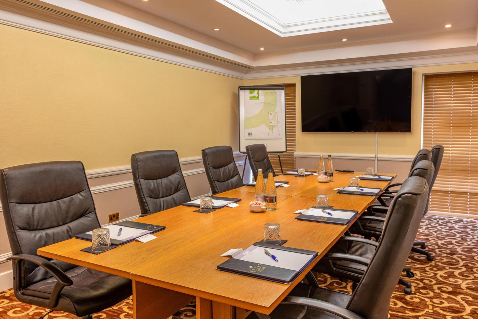 Bromsgrove Hotel And Spa Екстер'єр фото