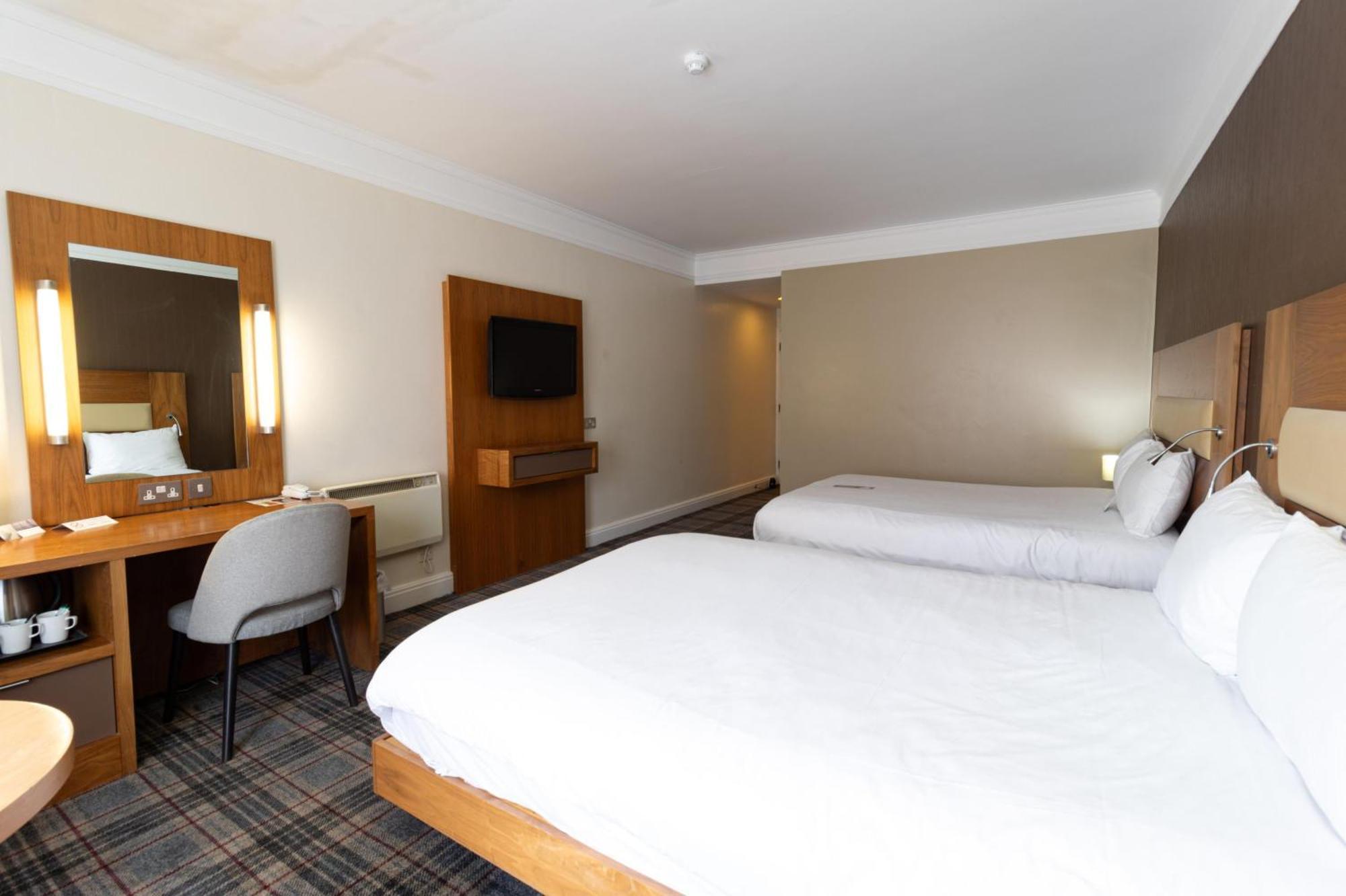 Bromsgrove Hotel And Spa Екстер'єр фото