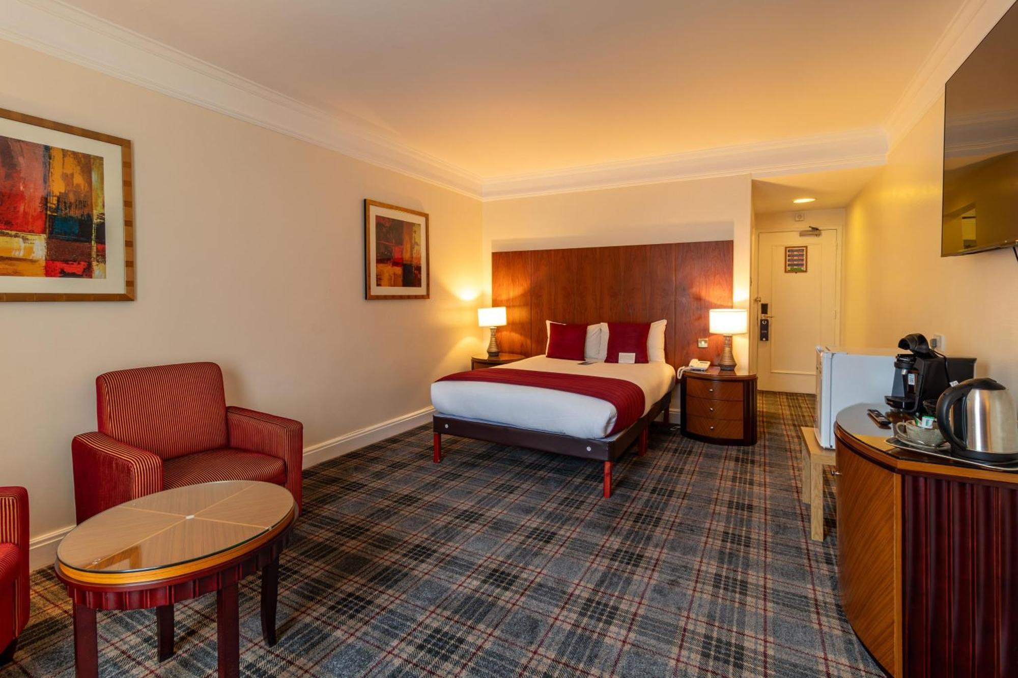 Bromsgrove Hotel And Spa Екстер'єр фото