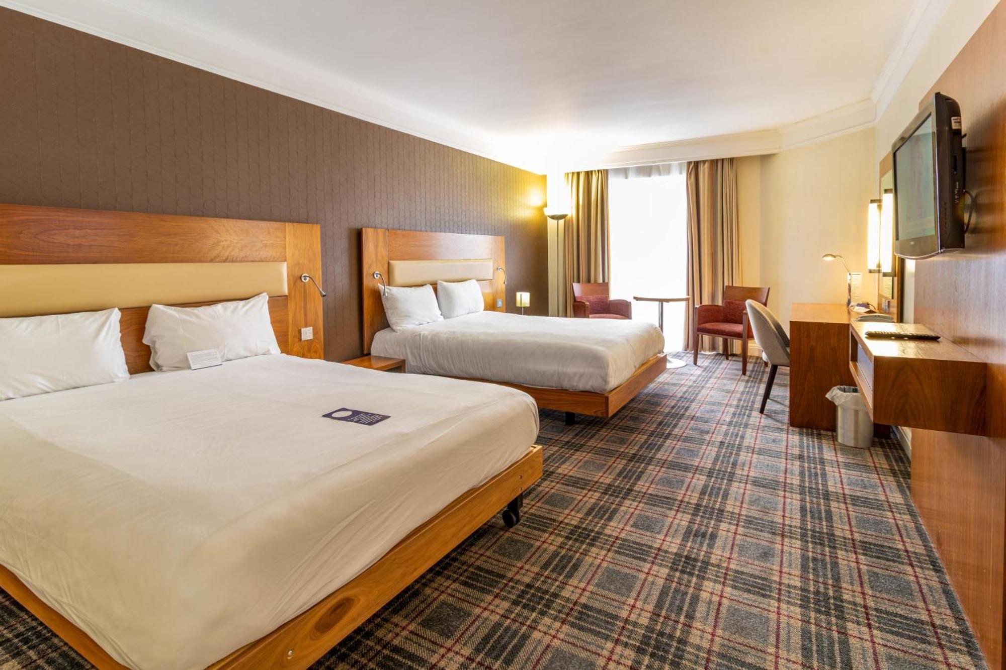 Bromsgrove Hotel And Spa Екстер'єр фото