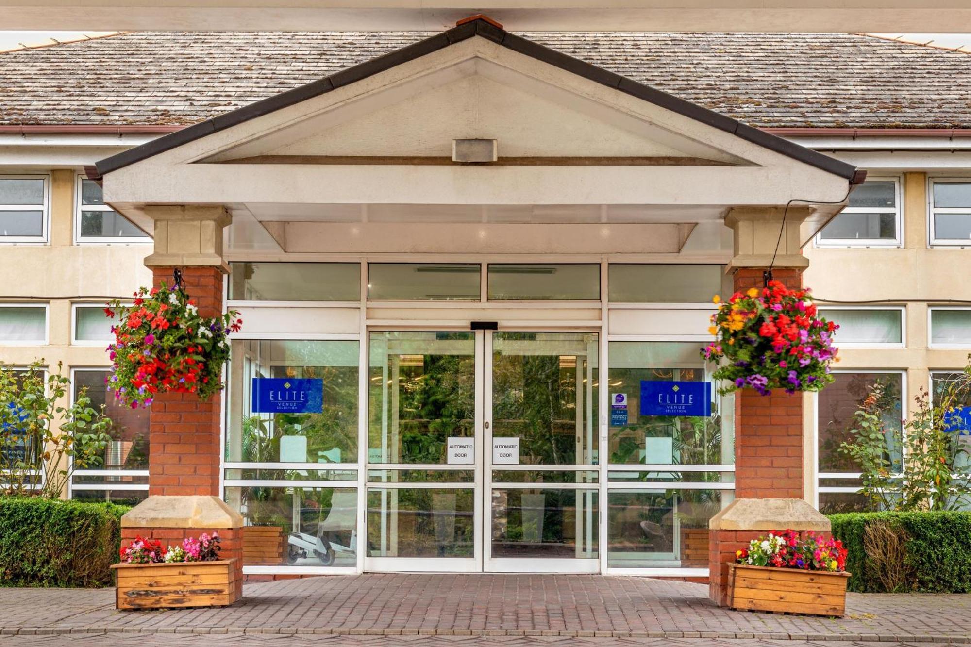 Bromsgrove Hotel And Spa Екстер'єр фото